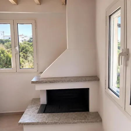 House - Just 150m From The